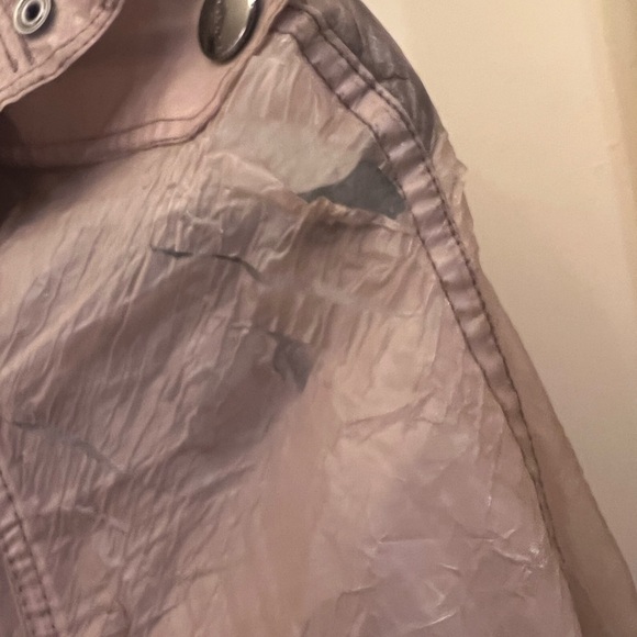 Burberry Raincoat in Taupe - Picture 4 of 7